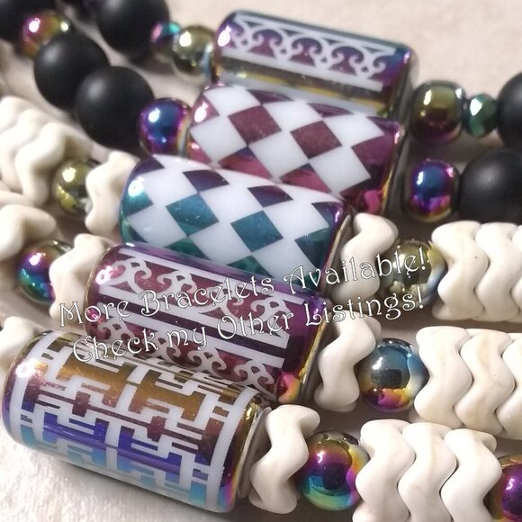 🍂🍁🍃 3/$25!!! Made for BBW Wrists! Color Changing Focal + Black Beads! - Picture 5 of 7